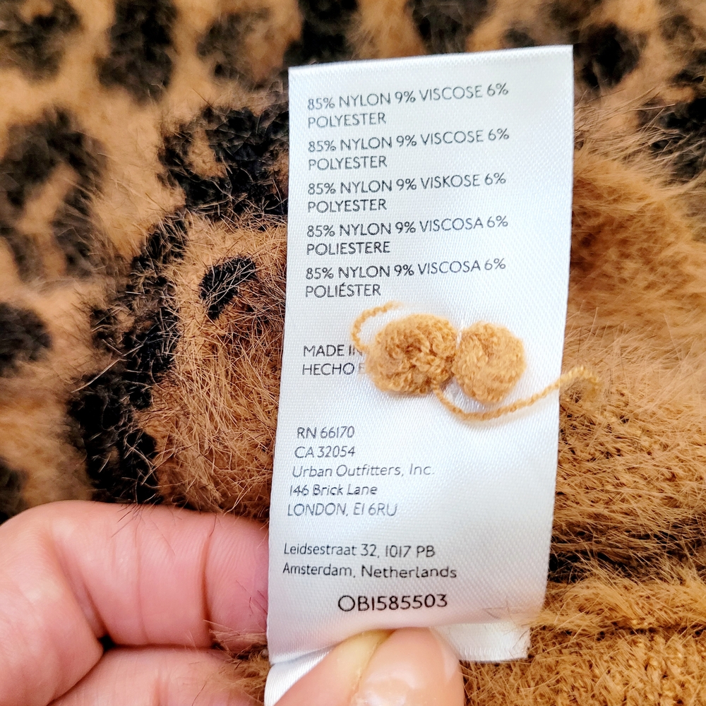 PILCRO x ANTHROPOLOGIE Leopard Print Eyelash Cropped Drapey Sweater Small - Picture 9 of 11